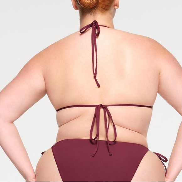 ♥️SKIMS SWIM RHINESTONE TRIANGLE BIKINI TOP IN WINE M - Picture 2 of 8